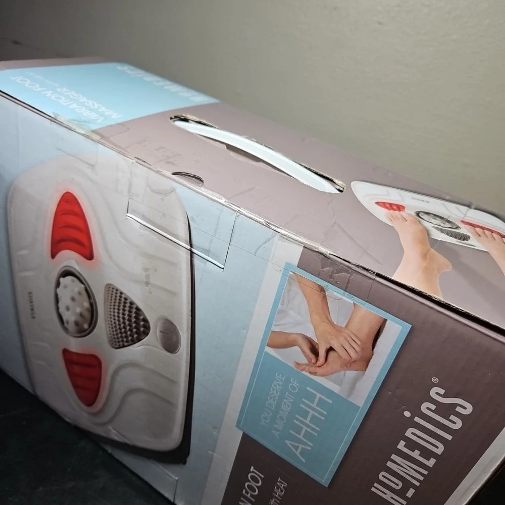 HoMEDICS *NEW* Vibration Foot Massager with Heat UNOPENED FMV-400H-2‎ White NIB